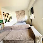 Superbes Studios Av Versailles A Paris 16